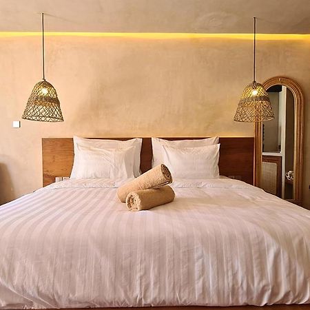 Shore Thing Gili Air Beachfront Apartment Екстериор снимка